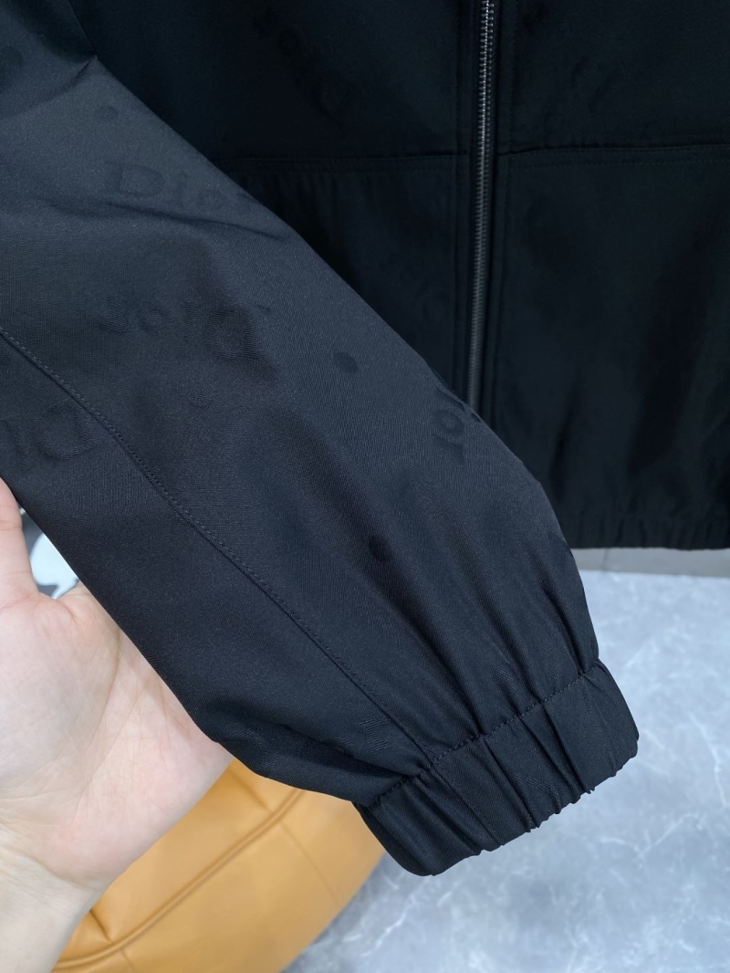 chr1st1an D10r outwear